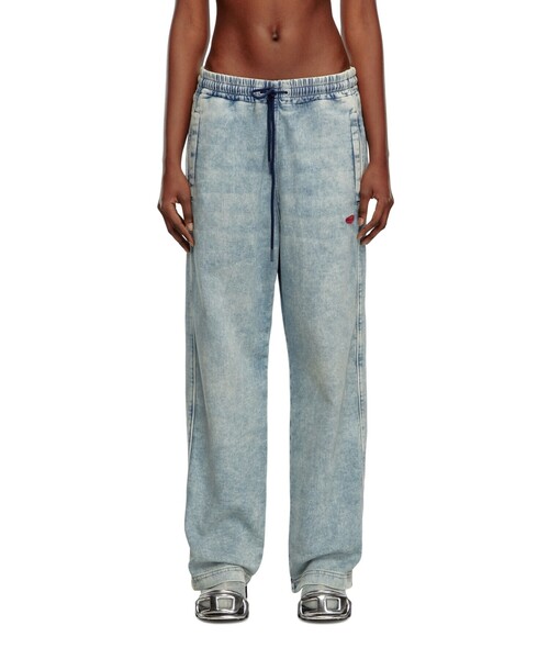 DIESEL(ディーゼル)の「レディース ストレートフィットトラックデニム D-MARTIANS(デニムパンツ・レディース・ブルー・SMALL/X-SMALL/MEDIUM/LARGE)」の5枚目の写真