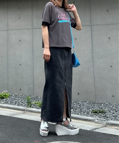 mi via loca(ミヴィアロカ)の「リネンライクスラブ天竺 That Gallery ロゴ リンガーTシャツ(Tシャツ/カットソー・レディース・オフホワイト/ナチュラル/スミクロ・FREE)」の20枚目の写真