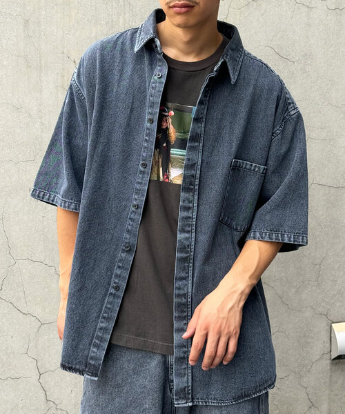 CIAOPANIC(チャオパニック)の「【ユニセックス】オーバーダイデニムシャツ(シャツ/ブラウス・レディース・ブラック/ネイビー/ブラウン/サックスブルー・FREE)」の2枚目の写真