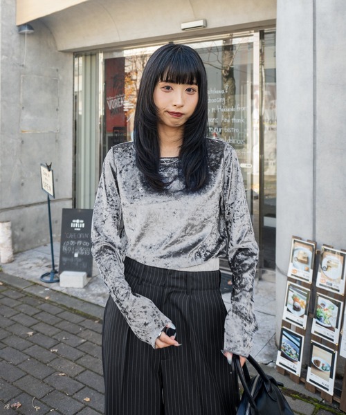 Chillfar(チルファー)の「カラーベロアロンTEE(Tシャツ/カットソー・レディース・ネイビー/ピンク/アイボリー/ブラック/グレー/ブルー/バーガンディー・FREE)」の1枚目の写真