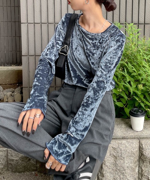 Chillfar(チルファー)の「カラーベロアロンTEE(Tシャツ/カットソー・レディース・ネイビー/ピンク/アイボリー/ブラック/グレー/ブルー/バーガンディー・FREE)」の5枚目の写真