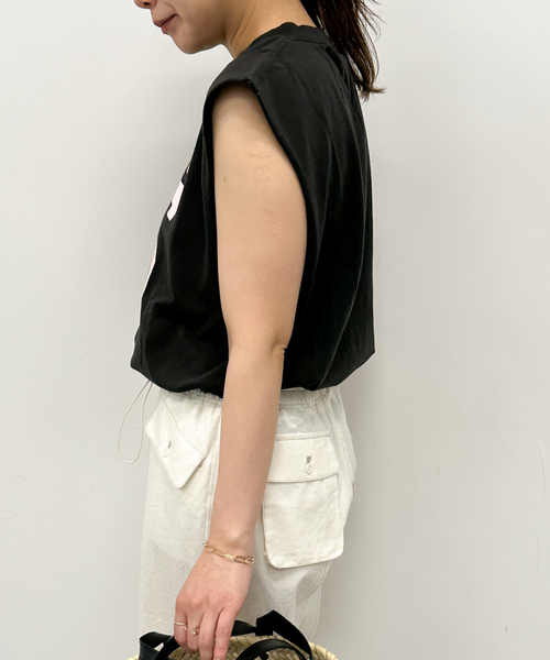 U by SPICK&SPAN（ユーバイスピックアンドスパン）の「【SCREEN STARS/スクリーンスターズ】別注ロゴN/S TEE2（Tシャツ/カットソー・レディース・ライトグレー/ブラック系その他・FREE）」の17枚目の写真