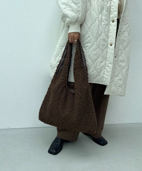 y/m（イム）の「プードルラウンドトートBAG（トートバッグ・レディース・ブラウン/ブラック・FREE）」の5枚目の写真