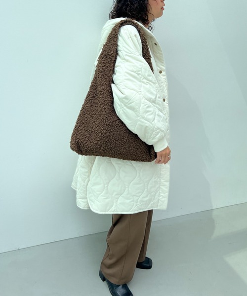 y/m（イム）の「プードルラウンドトートBAG（トートバッグ・レディース・ブラウン/ブラック・FREE）」の3枚目の写真