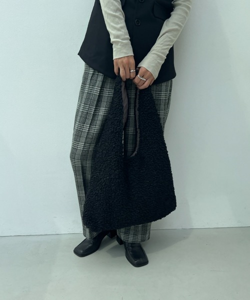 y/m（イム）の「プードルラウンドトートBAG（トートバッグ・レディース・ブラウン/ブラック・FREE）」の9枚目の写真