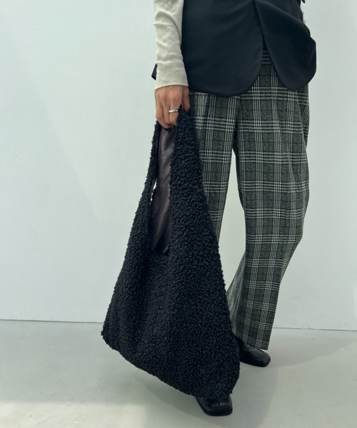 y/m（イム）の「プードルラウンドトートBAG（トートバッグ・レディース・ブラウン/ブラック・FREE）」の10枚目の写真