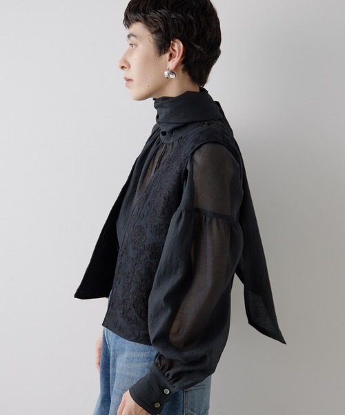 Whim Gazette（ウィムガゼット）の「エンブロイダリージレ（ベスト・レディース・オフホワイト/ブラック・FREE）」の7枚目の写真