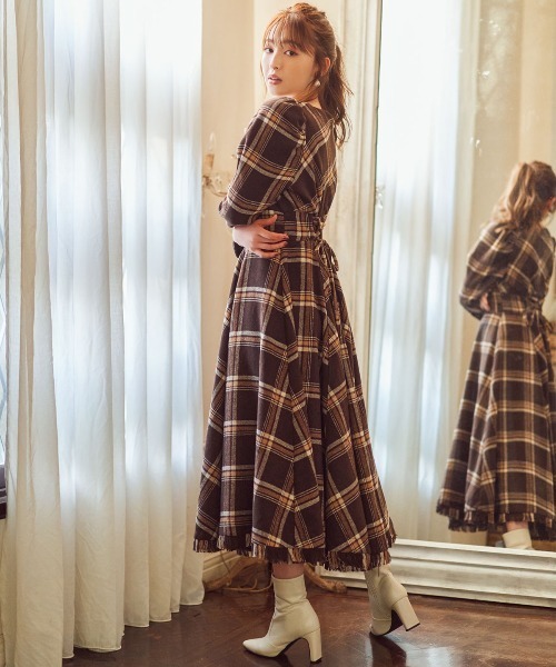 値下げ✩.*˚ウィルセレクション 鋭き チェックプリーツワンピース 胸元 
