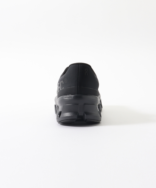 On(オン)の「On / オン Cloudmonster 61.99024 /61.97726(スニーカー・メンズ・ブラック/グレー・26cm/26.5cm/27cm/27.5cm/28cm)」の4枚目の写真