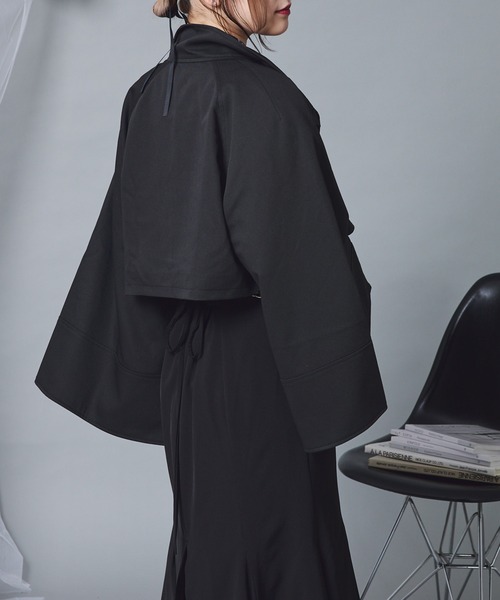 Mavie..7（メヴィセットゥ）の「【Mavie..7】スタンドカラーショートトレンチ（ワンピース・レディース・ブラック・FREE）」の15枚目の写真