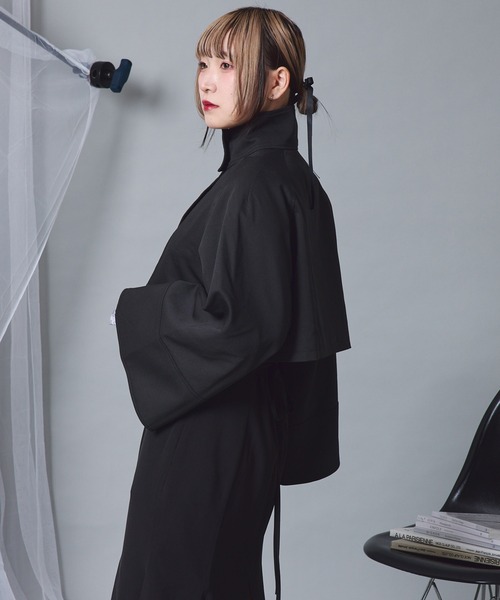 Mavie..7（メヴィセットゥ）の「【Mavie..7】スタンドカラーショートトレンチ（ワンピース・レディース・ブラック・FREE）」の17枚目の写真
