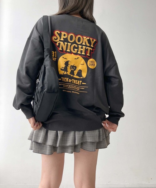 AS KNOW AS plus（アズノゥアズプラス）の「◇ワンポイントロゴ刺繍 おばけプリントオーバーサイズスウェットプルオーバー（スウェット・レディース・グリーン/スミクロ/キナリ/杢グレー/ホワイト系/ブラック系/アイボリー系/ブルー/ブラック系1/アイボリー系1/パープル系1/ベージュ系1・FREE）」の14枚目の写真