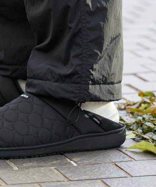 meltum(メルタム)の「QUILT MOC SHOES(サンダル・メンズ・ブラック・SMALL/MEDIUM/LARGE)」の8枚目の写真