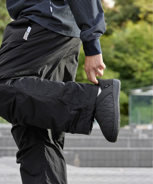 meltum(メルタム)の「QUILT MOC SHOES(サンダル・メンズ・ブラック・SMALL/MEDIUM/LARGE)」の10枚目の写真