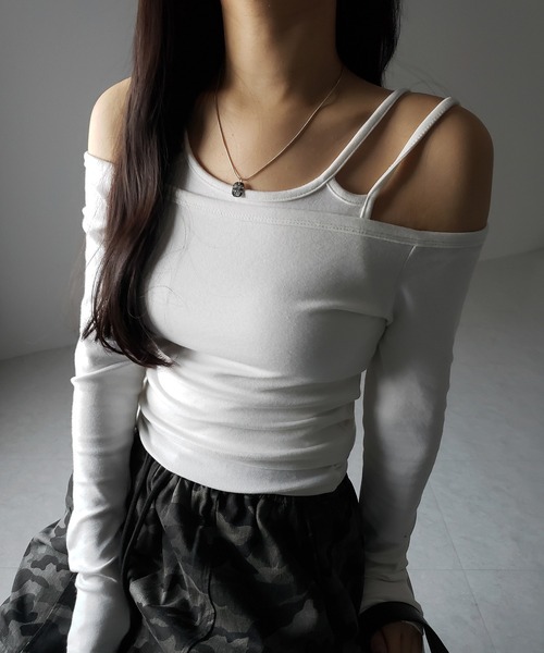 me+em select（ミームセレクト）の「※【 ２color 】レイヤードダブルストラップオフショルトップス ／ layerd double strap off shoulder tops（Tシャツ/カットソー・レディース・ブラック/ホワイト・SMALL）」の3枚目の写真