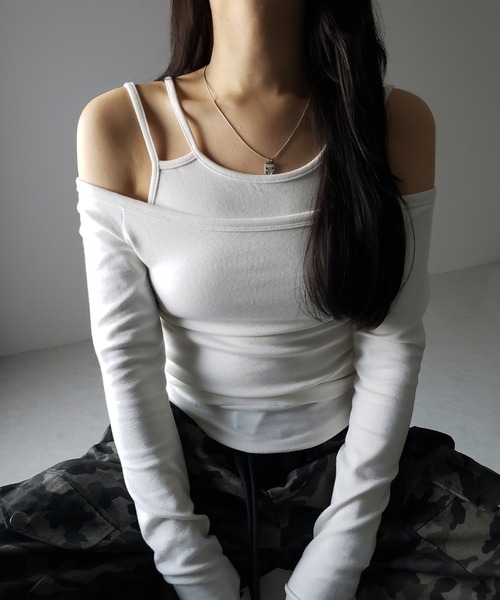 me+em select（ミームセレクト）の「※【 ２color 】レイヤードダブルストラップオフショルトップス ／ layerd double strap off shoulder tops（Tシャツ/カットソー・レディース・ブラック/ホワイト・SMALL）」の4枚目の写真