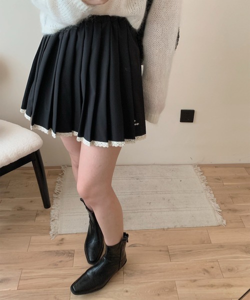 HOOK（フック）の「【HOOK】for　girls  ワンポイント制服風レース裾プリーツミニスカート（スカート・レディース・ブラック/ダークグレー/チョコ・S/M/L）」の16枚目の写真
