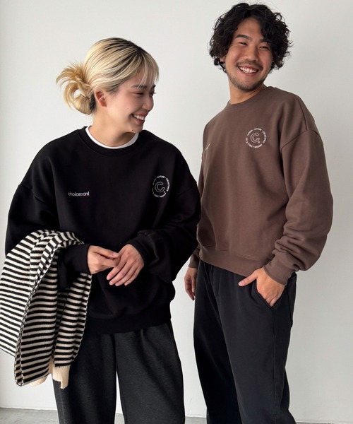 CANAL JEAN(キャナルジーン)の「choice_cnl オリジナルCロゴトレーナー(スウェット・レディース・ブラウン/ブラック・ONE SIZE)」の3枚目の写真