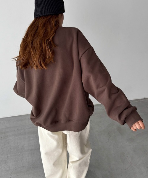 CANAL JEAN(キャナルジーン)の「choice_cnl オリジナルCロゴトレーナー(スウェット・レディース・ブラウン/ブラック・ONE SIZE)」の8枚目の写真
