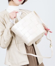 WAKO‪☆型押し金色ハンドルバッグ‪☆ハンドバッグ‪☆美品 レディースのバッグ（ゴールド/金色系）ファッション通販 - ZOZOTOWN
