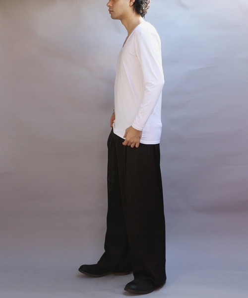 8(eight)(エイト)の「裏起毛ストレッチUネックロンT(Tシャツ/カットソー・メンズ・ネイビー/ホワイト/ブラック/チャコールグレー・SMALL/X-LARGE/MEDIUM/LARGE)」の7枚目の写真