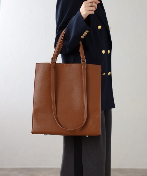 GUSCIO(グッシオ)の「【グッシオベーシック】スクエアダブルハンドル トートバッグ(トートバッグ・レディース・ベージュ系その他/グレー/ブラック/キャメル・FREE)」の16枚目の写真