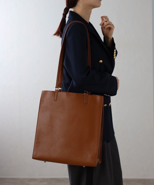 GUSCIO(グッシオ)の「【グッシオベーシック】スクエアダブルハンドル トートバッグ(トートバッグ・レディース・ベージュ系その他/グレー/ブラック/キャメル・FREE)」の19枚目の写真