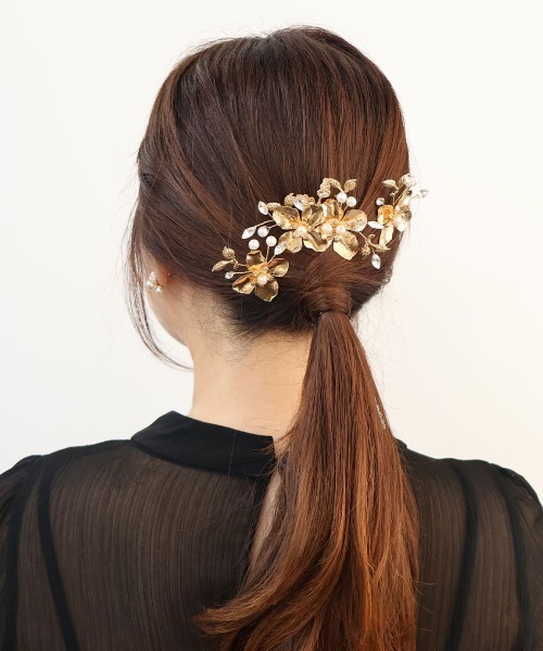 CEMONEMO(セモネモ)の「メタルフラワー Uピン ヘアコーム 3セット(ヘアピン・レディース・ゴールド・FREE)」の5枚目の写真