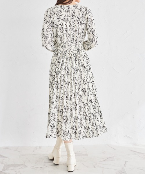 パール付きフラワープリントシャーリングギャザープリーツワンピース（ワンピース）｜tocco closet（トッコ クローゼット）