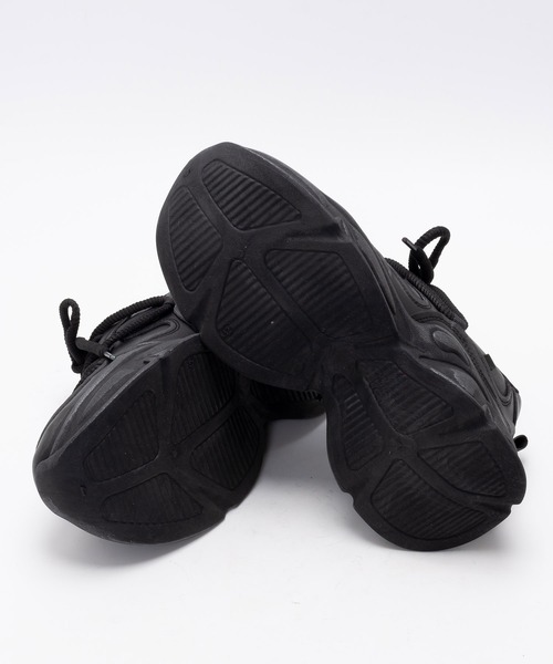 SVEC（シュベック）の「ボリュームソール ダットスニーカー（スニーカー・メンズ・ブラック/グレー・40/42/44）」の13枚目の写真