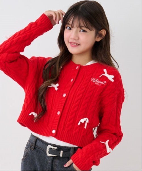 by LOVEiT（バイラビット）の「ケーブルリボンつきカーデ（カーディガン/ボレロ・キッズ・オフホワイト/レッド/ブラック・160cm/120cm/130cm/140cm/150cm）」の3枚目の写真