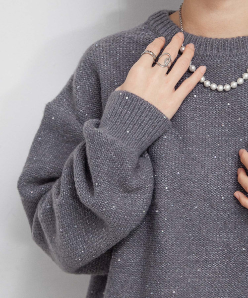 キラキラ⭐️　ボタニカル Chillfar（チルファー）の「デイリーカラフルスパンコールラメニット