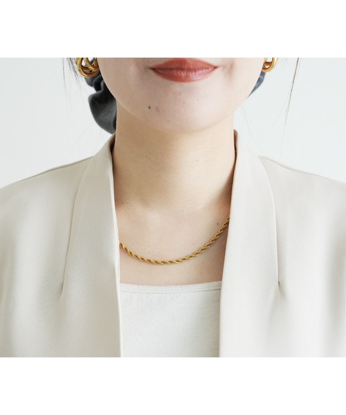 reca（レカ）の「ノーカラーフレアラインジャケット（スーツジャケット・レディース・ベージュ/ブラック・M）」の11枚目の写真