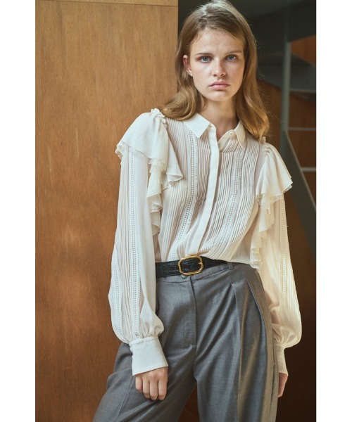 Estella.K(エステラケー)の「Loliana Blouse ラッフルレースピンタックBL(シャツ/ブラウス・レディース・オフホワイト/ブラック/モーブ系・FREE)」の11枚目の写真