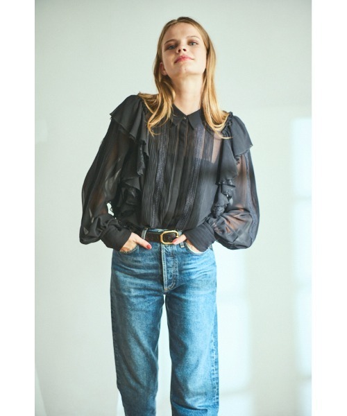 Estella.K(エステラケー)の「Loliana Blouse ラッフルレースピンタックBL(シャツ/ブラウス・レディース・オフホワイト/ブラック/モーブ系・FREE)」の22枚目の写真