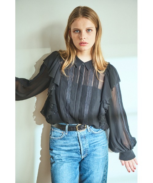Estella.K(エステラケー)の「Loliana Blouse ラッフルレースピンタックBL(シャツ/ブラウス・レディース・オフホワイト/ブラック/モーブ系・FREE)」の14枚目の写真