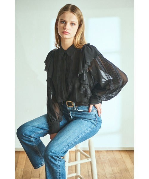 Estella.K(エステラケー)の「Loliana Blouse ラッフルレースピンタックBL(シャツ/ブラウス・レディース・オフホワイト/ブラック/モーブ系・FREE)」の19枚目の写真