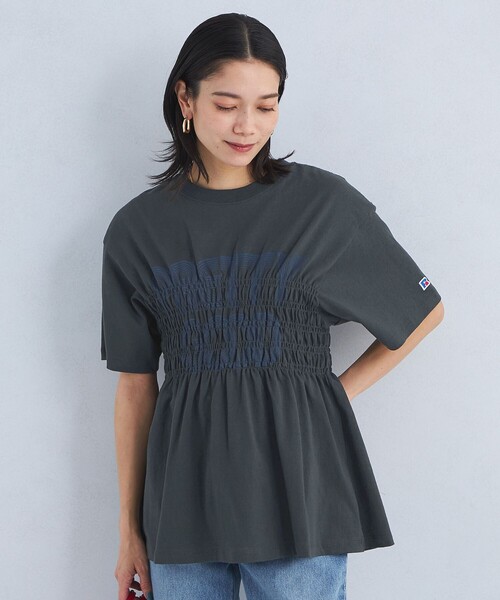 Russell Athletic（ラッセルアスレティック）の「【別注】＜RUSSELL ATHLETIC＞シャーリング プリント Tシャツ（Tシャツ/カットソー・レディース・オフホワイト/ブラック/ライトブルー・FREE）」の3枚目の写真