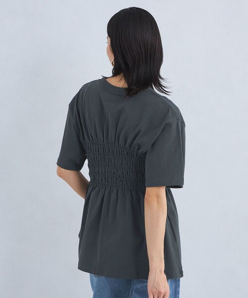 Russell Athletic（ラッセルアスレティック）の「【別注】＜RUSSELL ATHLETIC＞シャーリング プリント Tシャツ（Tシャツ/カットソー・レディース・オフホワイト/ブラック/ライトブルー・FREE）」の4枚目の写真