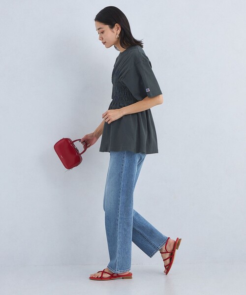 Russell Athletic（ラッセルアスレティック）の「【別注】＜RUSSELL ATHLETIC＞シャーリング プリント Tシャツ（Tシャツ/カットソー・レディース・オフホワイト/ブラック/ライトブルー・FREE）」の6枚目の写真