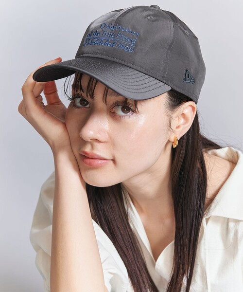 NEW ERA(ニューエラ)の「【別注】<NEW ERA>ナイロン メッセージ キャップ(キャップ・レディース・ライトグレー/ダークグレー・FREE)」の2枚目の写真