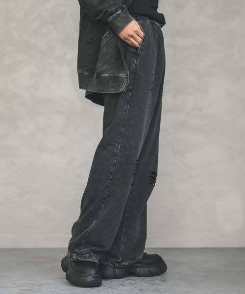 Shoowtime(ショウタイム)の「Pigment dye straight damage sweatpants / ピグメントダイストレートダメージスウェットパンツ(スウェットパンツ・メンズ・ブラック系・X-LARGE/MEDIUM)」の6枚目の写真