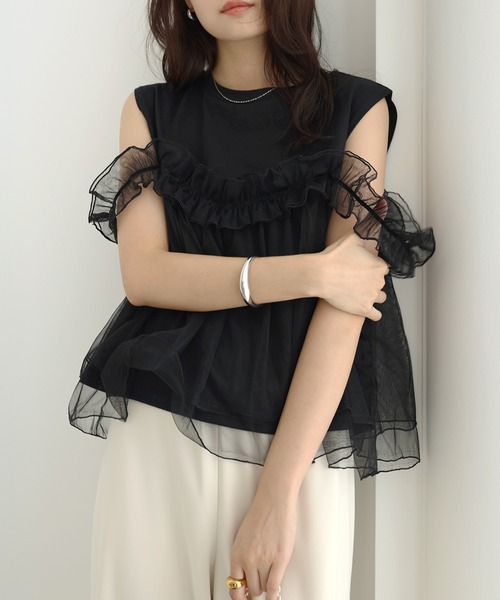 Freesia by andme(フリージアバイアンドミー)の「ビスチェ風チュールドッキングノースリーブトップス(Tシャツ/カットソー・レディース・オフホワイト/ブラック/チャコールグレー・M)」の2枚目の写真