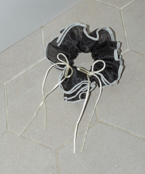 GOLDY（ゴールディ）の「リボン ハング パイピング シュシュ（シュシュ・レディース・オフホワイト/ライトブラウン/ブラック/ワイン/ベージュ・FREE）」の14枚目の写真