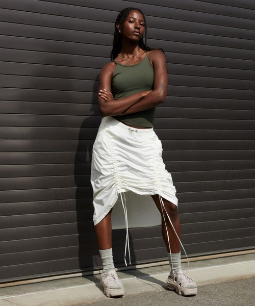 NIKE（ナイキ）の「W AIR MAX KOKO SANDAL　HF4265-299（サンダル・レディース・ベージュ・23.0cm/24.0cm/25.0cm/22.0cm/26.0cm）」の2枚目の写真