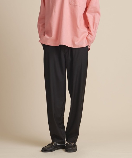 UNITED ARROWS(ユナイテッドアローズ)の「【マルチサイズ】ドレープ オールギャザー テーパード イージーパンツ -セットアップ対応-(その他パンツ・メンズ・ベージュ/ブラウン/ネイビー/オリーブ/ブラック/ダークグレー・マルチサイズ)」の2枚目の写真