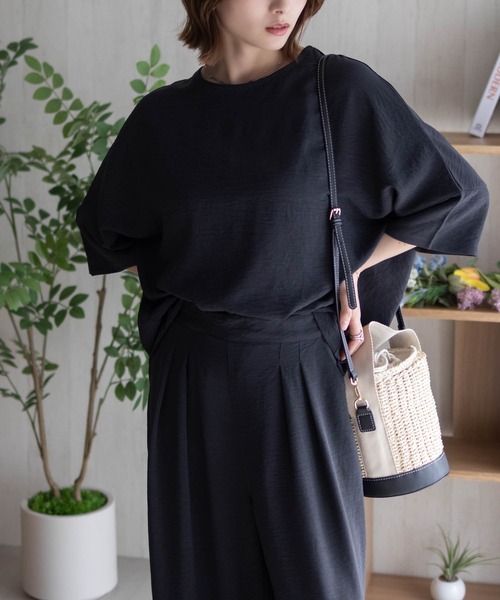 NAVY(ネイビー)の「nAvy SARARI ウェーブバックタックプルオーバー(シャツ/ブラウス・レディース・チャコールグレー/セージグリーン/ブルー・M/L)」の5枚目の写真