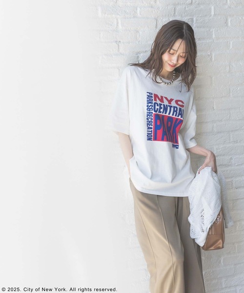 GLOBAL WORK（グローバルワーク）の「NYC＊プリントT半袖/329191（Tシャツ/カットソー・レディース・オフホワイト/チャコールグレー・MEDIUM/X-LARGE）」の18枚目の写真