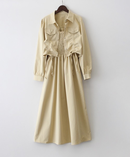 SpRay（スプレイ）の「シャーリングジャケットｘキャミワンピース（ワンピース・レディース・ブラック/アイボリー/ベージュ・FREE）」の3枚目の写真