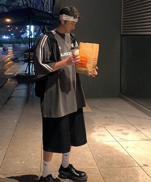 CERCA(チェルカ)の「【NOWLE】ライン柄 スポーティー ビッグ ゲームシャツ/サッカーシャツ(Tシャツ/カットソー・メンズ・グレー/ネイビー・LARGE/X-LARGE)」の16枚目の写真